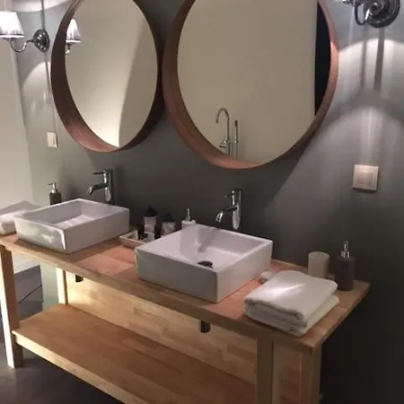 Le Manoir Du Ribardon 3*