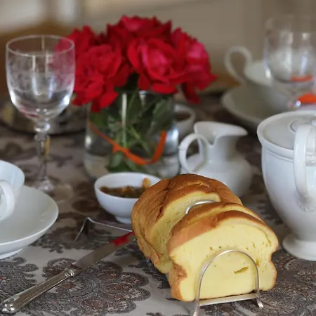 Le Manoir Du Ribardon Bed and Breakfast