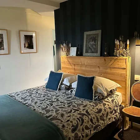 Le Manoir Du Ribardon 3*