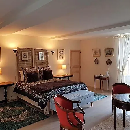 Le Manoir Du Ribardon فندق مبيت وإفطار Neuvy-au-Houlme