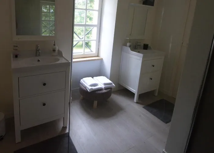 Le Manoir Du Ribardon 3*